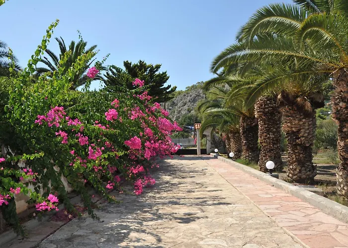 Charming - Paradise On Earth * Loutraki (Corinthia)